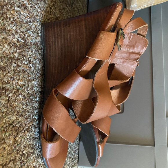 Steve Madden Wedges - Picture 2 of 3